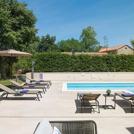 Villa Del Sol With Large Garden Perfect For Families Labin  Eksteriør bilde