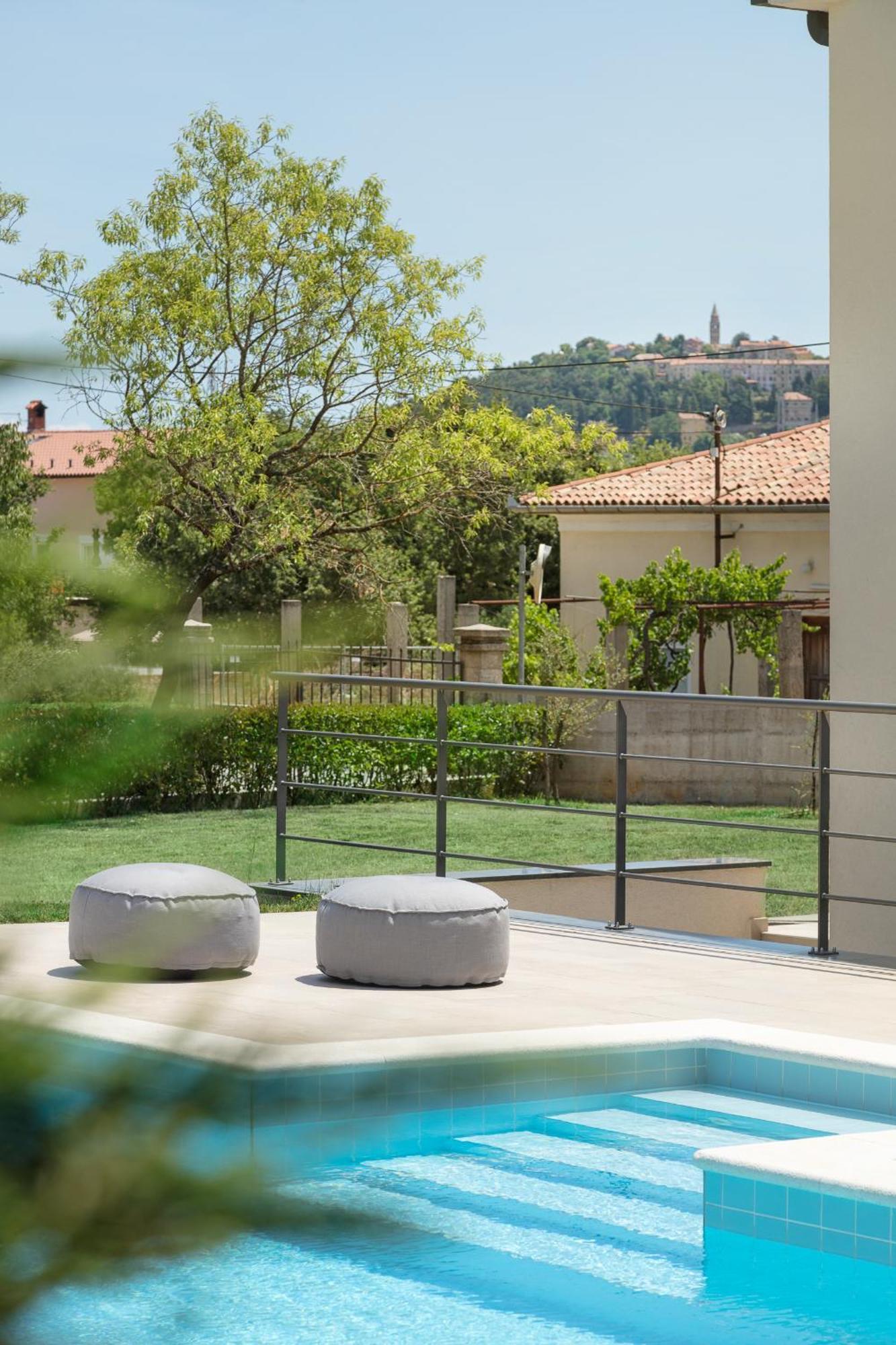 Villa Del Sol With Large Garden Perfect For Families Labin  Eksteriør bilde